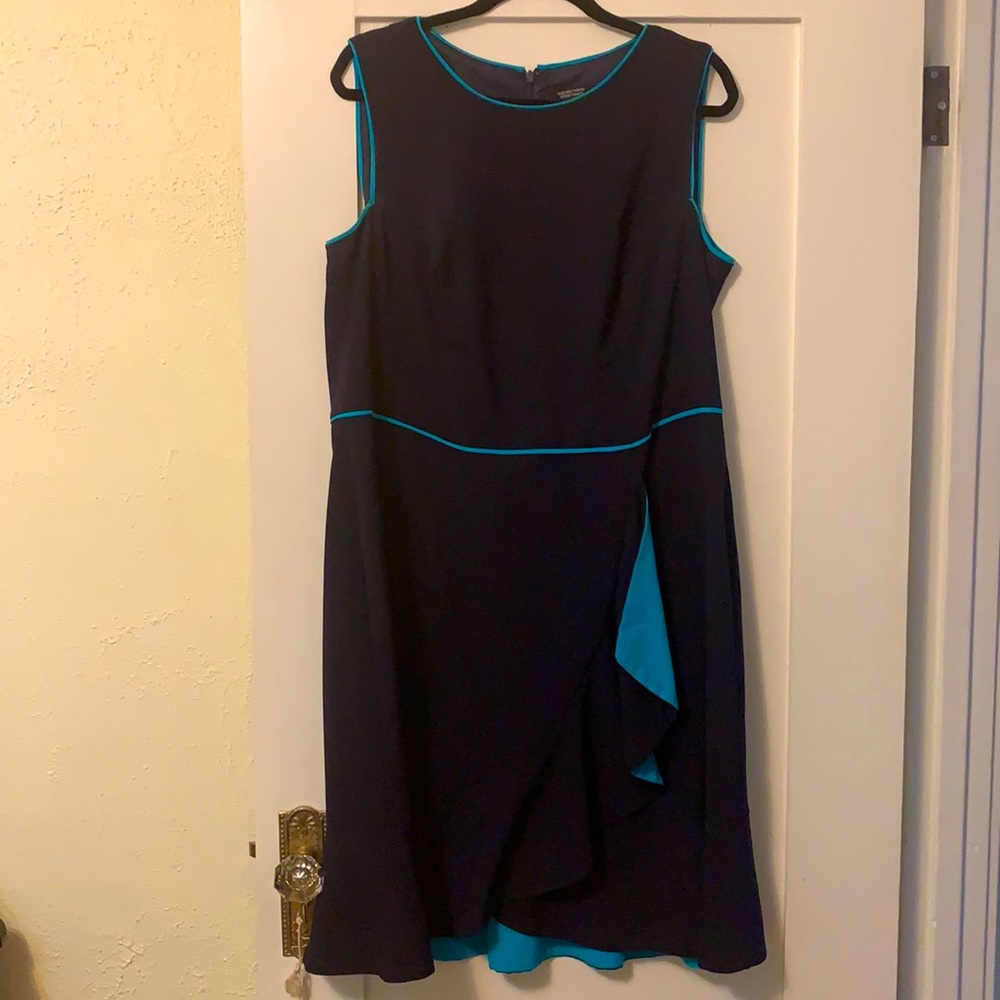 Spence woman navy dress size 14w.